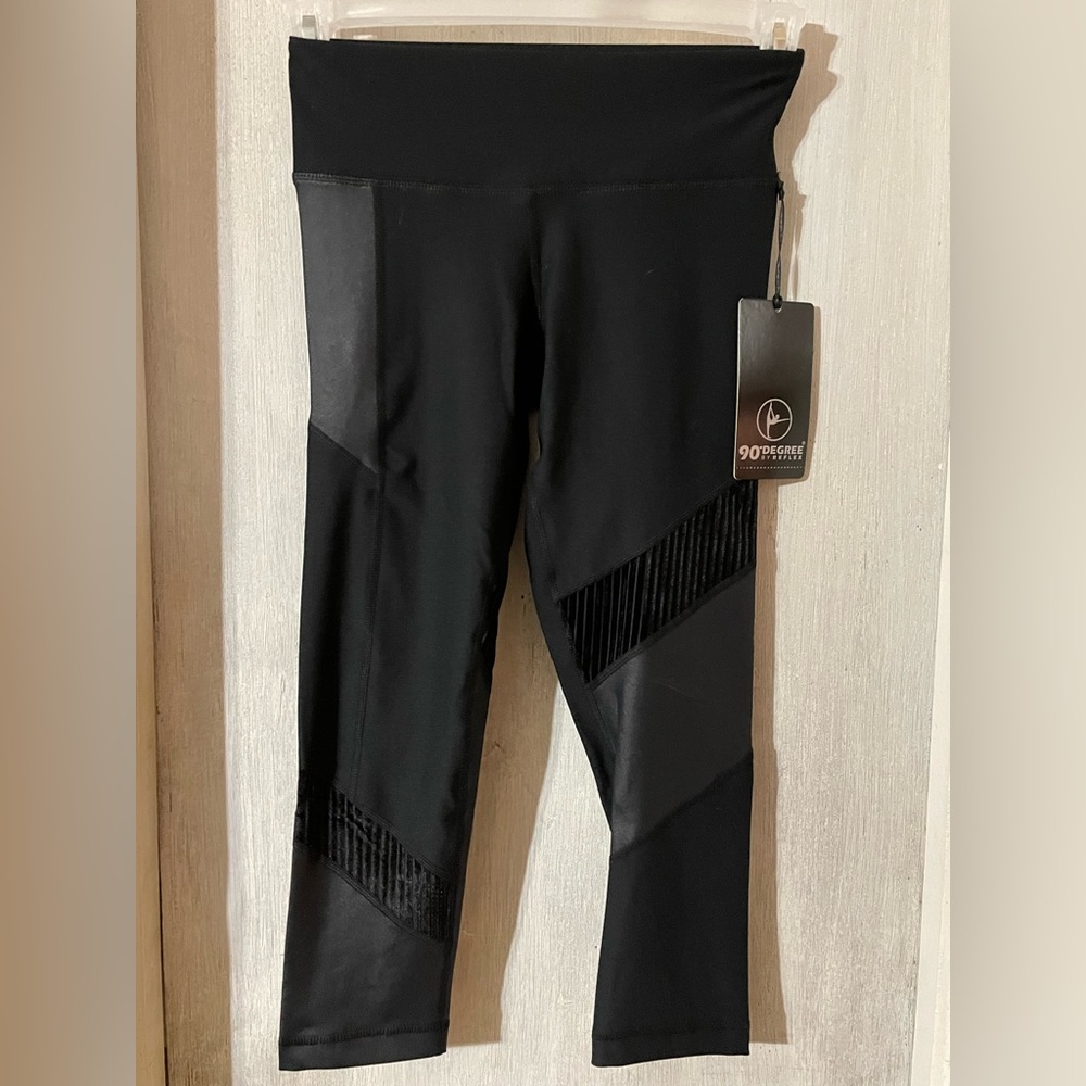 Women’s yoga pants